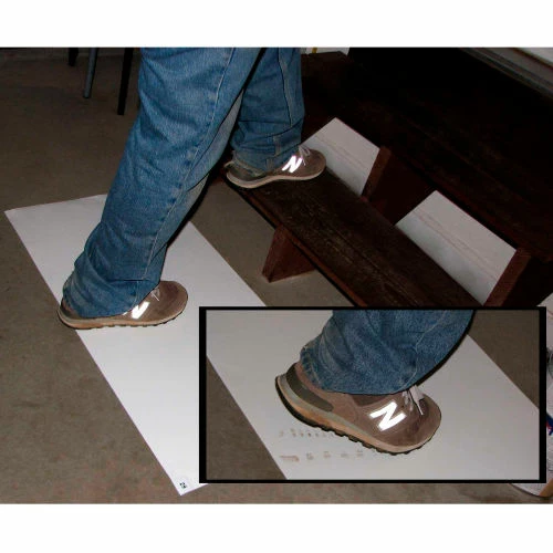 Wearwell® Clean Room Mat 2' x 3.75' White (60 Sheets/Mat - 4 Mats/Case) - Image 3