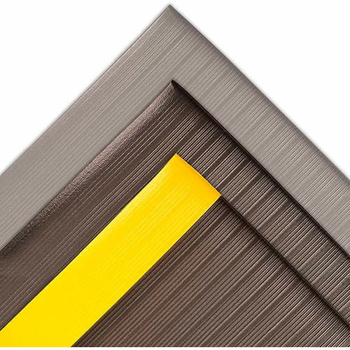 NoTrax® Airug® Anti Fatigue Mat 5/8" Thick 3' x Up to 30' Black/Yellow Border