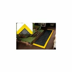 NoTrax® Diamond Flex-Lok™ Anti Fatigue Drainage Mat 1" Thick 2-1/2' x 5' Black/Yellow