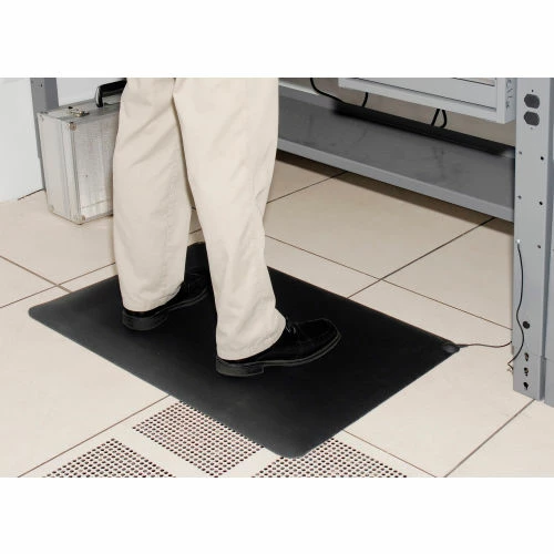 Wearwell® Electrically Conductive Smooth Mat 9/16" Thick 2' x 3' Black - Image 3
