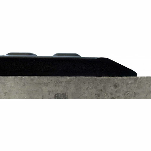 Wearwell® Rejuvenator Squared Center Tile 5/8" Thick 2' x 5' Black - Image 2