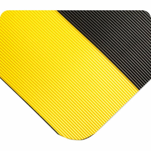 Wearwell® Corrugated Switchboard Matting 5/8" Thick 3' x 5' Black/Yellow Border