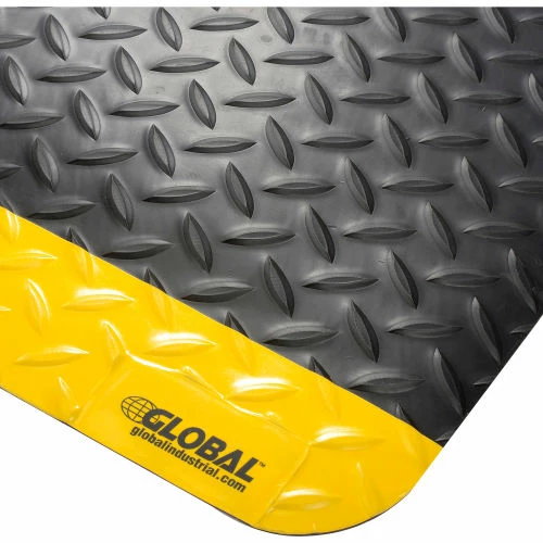 Global Industrial Diamond Plate Ergonomic Mat 15/16" Thick 3' x 12' Black/Yellow Border - Image 2