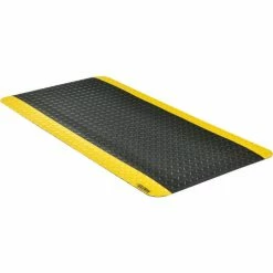 Global Industrial™ Diamond Plate Ergonomic Mat 15/16" Thick 2' x 4' Black/Yellow Border