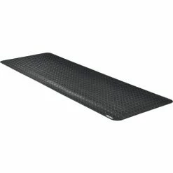 Global Industrial™ Diamond Plate Ergonomic Mat 15/16" Thick 2' x 6' Black