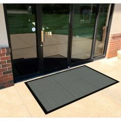 SpaceLinks Entry Pro Indoor/Outdoor Injection-Molded 1/4" Mat, 4'L x 4'W, Black