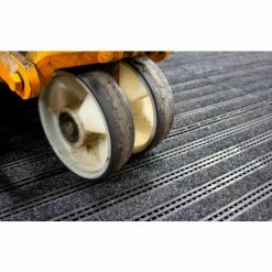 SpaceLinks Power Links Indoor/Outdoor Heavy Duty Mat, 4'L x 3'W, Black